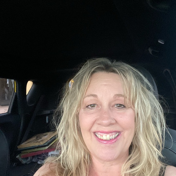 Hello❤️ - Picture 1 of 8